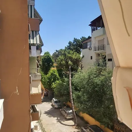 Sea La Vie Apartment