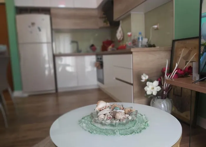 Sea La Vie Apartman Golem